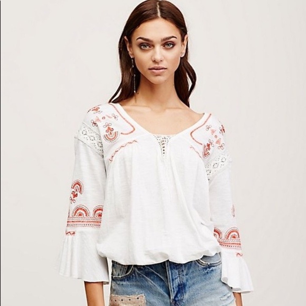 Free People Ivory Red Embroidered Cotton Gauze Boho Blouse Bell Sleeve Size L